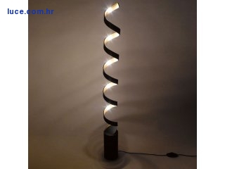 Stajaća lampa