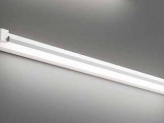 zidna lampa 100