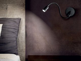 Zidna lampa Focus crna