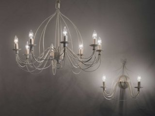 Zidna lampa u kombinaciji sa lusterom iz iste serije