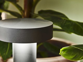 Podna lampa Tesla manja