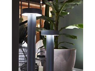 Podna lampa Tesla manja