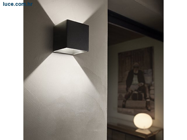Zidna lampa - KOCKA AP1