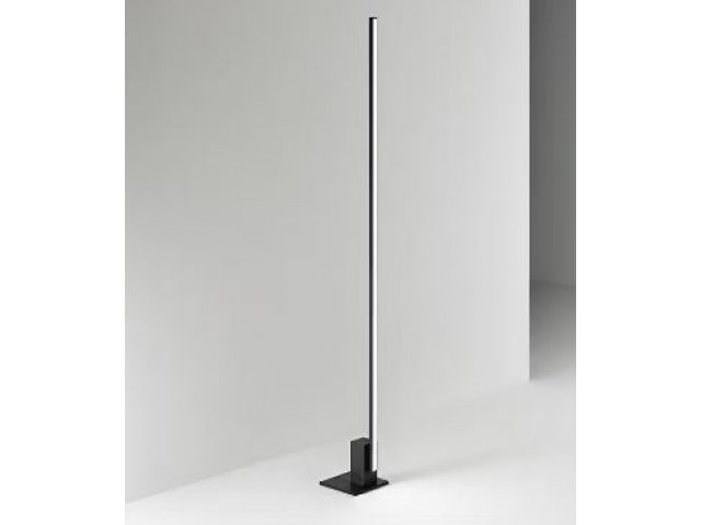 Podna lampa linija crna