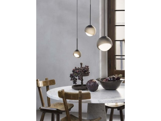 Visilica Bloom 30 crna